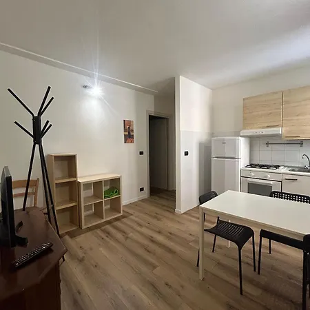 Cornigliano 1 Apartment *